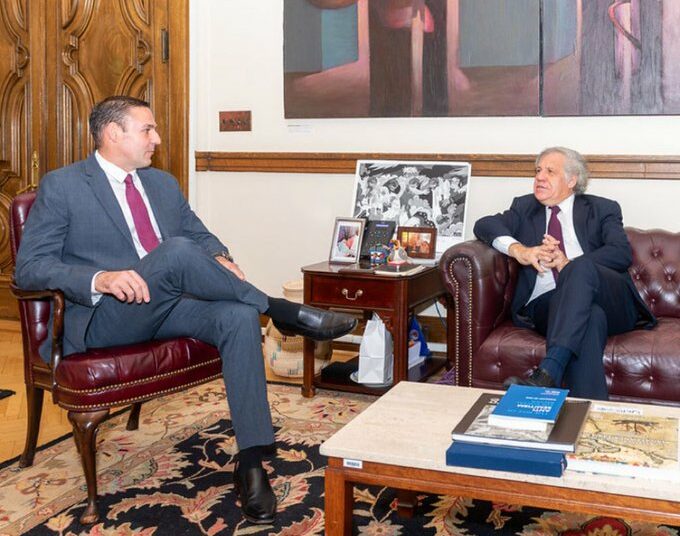 Ernesto Muyshondt se integra como asesor de la OEA