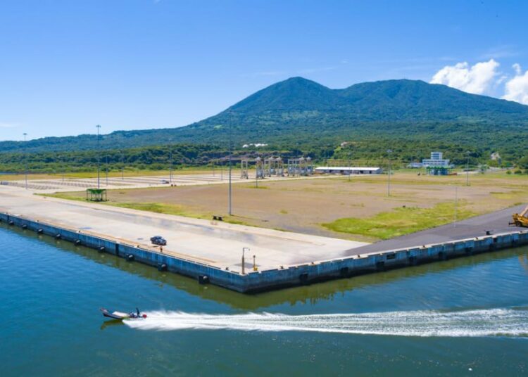 Funcionarios de Gobierno presentan la Sala de Datos Interactiva para reactivar el Puerto de La Unión