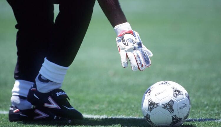 La IFAB cambia algunas reglas de juego en el fútbol y se podrá anotar goles con esta parte del cuerpo