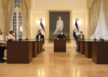 Ministro de Salud se reúne con alcaldes hondureños para coordinar donación de vacunas contra el COVID-19