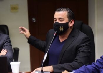 $28 millones en multas les perdonó la Asamblea anterior a buseros según datos del MOP