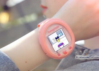 El tamagotchi vuelve en forma de reloj inteligente