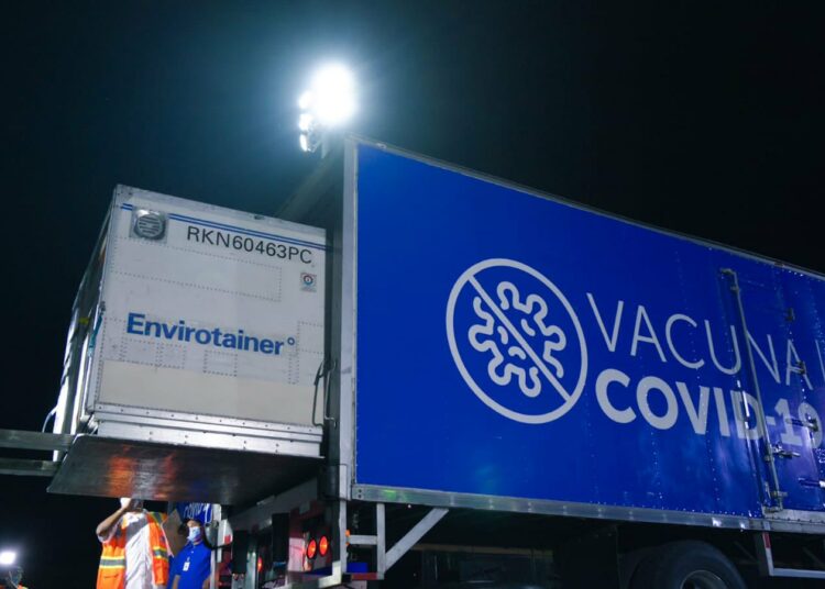 Llega al país nuevo lote de vacunas contra el COVID-19