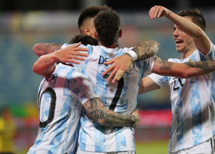 Argentina goleó a Ecuador y sacó boleto a las semifinales de la Copa América