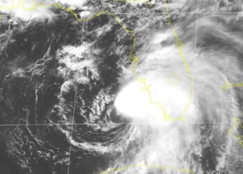 (VIDEOS) «Elsa» se fortalece y es de nuevo un huracán