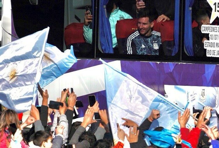 La selección argentina llegó al país con la Copa América