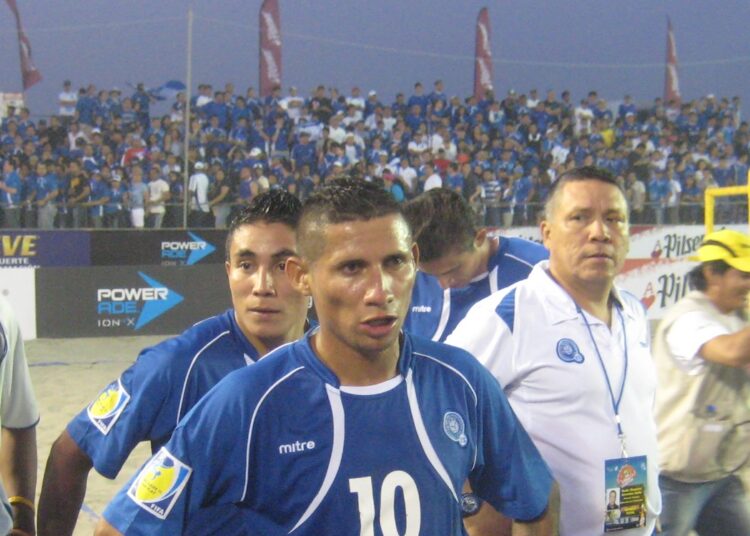 Agustín Ruiz se perderá el mundial de fútbol playa debido a que será operado de su pierna derecha
