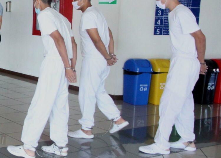 Condenan con hasta 5 años de cárcel a sujetos por intento de robo a conductor de InDriver