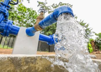 Servicios de agua potable en La Libertad y San Salvador serán interrumpidos debido a trabajos en red eléctrica