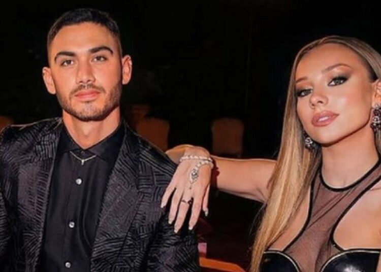 Alejandro Speitzer y Ester Expósito terminan su relación