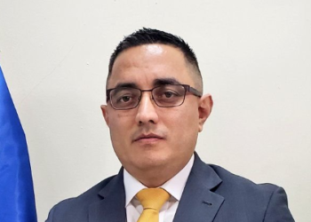 Denuncian a Apolonio Tobar por violentar derechos en la PDH