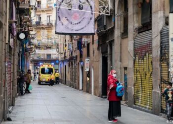 Barcelona impondrá un nuevo toque de queda nocturno por el aumento de contagios de COVID-19
