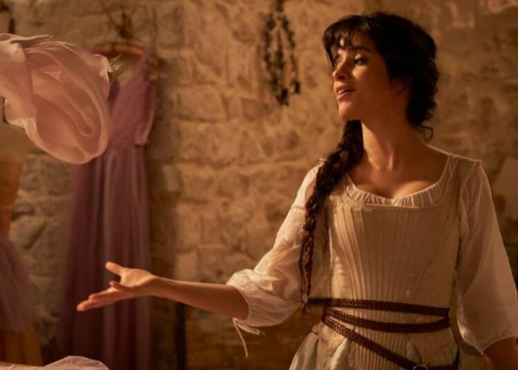(VIDEO) Camila Cabello revela primer avance de la película de ‘Cenicienta’