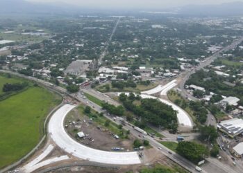 Periférico Claudia Lars lleva un avance del 70%