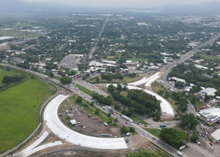 Periférico Claudia Lars lleva un avance del 70%