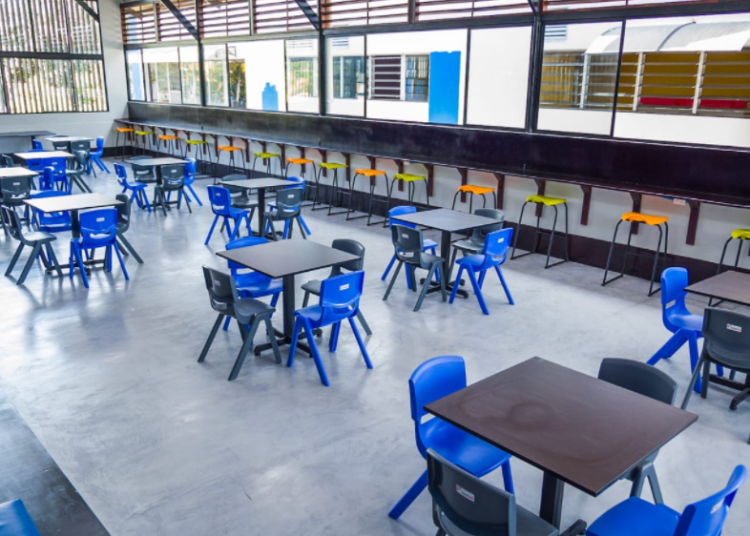 Gobierno construye área de comedor en Hospital Benjamín Bloom