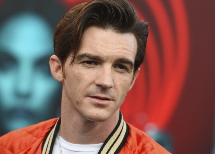 Condenaron a la estrella infantil Drake Bell a dos años de libertad condicional por acosar sexualmente a un menor de edad