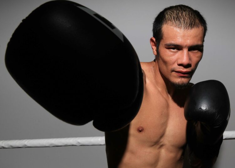 El boxeador salvadoreños Ricardo “Diamante” Cortez en busca del título mundial súper wélter ante el mexicano César “Jaguar” Márquez
