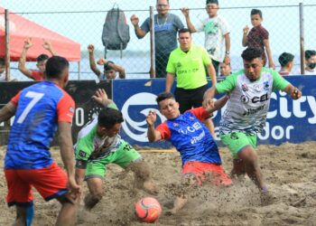 Listos los cuartos de final masculino de la Liga de Fútbol Playa