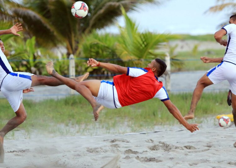 DT Rudis Gallo casi tiene definida la nómina de los jugadores que viajarán al Mundial de Fútbol Playa en Rusia 2021