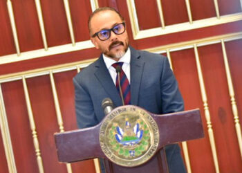 “Vamos a transformar la Asamblea. Estén o no de acuerdo”: Ernesto Castro