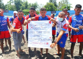 La Liga de Fútbol Playa recibió apoyo desde Alaska