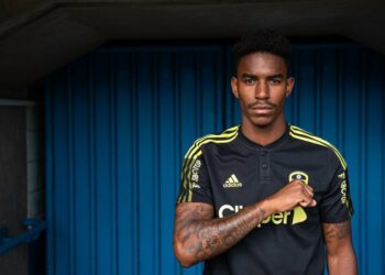El Leeds de Marcelo Bielsa confirmó el fichaje de Junior Firpo, uno de los jugadores descartados por Koeman en el Barcelona