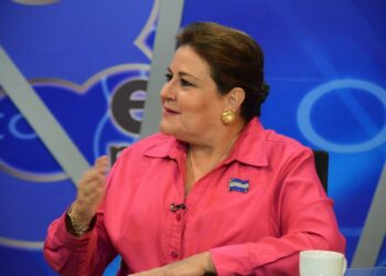 Diputada Margarita Escobar es hospitalizada tras dar positivo a covid-19