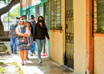 Vivieron décadas en alto riesgo, hoy las familias de El Bambú II son reubicadas a un lugar digno