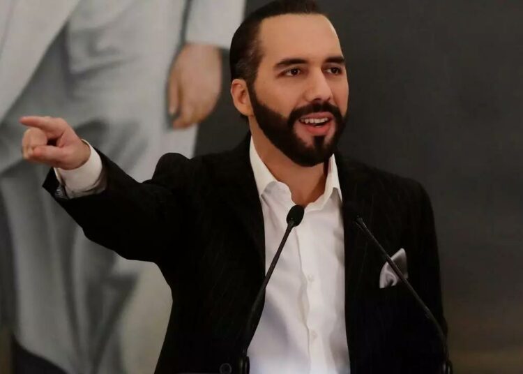 Nayib Bukele tras interrogatorio sobre oenegés: “ARENA y FMLN son lo mismo”