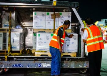 Llega al país nuevo lote de vacunas Pfizer contra el COVID-19