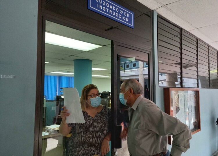 Juzgado reprograma audiencia en contra del exembajador de El Salvador en Honduras, Sigifredo Ochoa Pérez