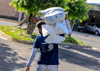 Gobierno distribuye más de 45 mil paquete alimentarios al día