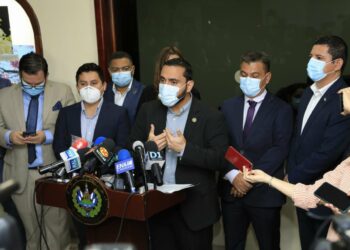 Gobierno presenta propuesta de decreto transitorio a Asamblea para suspender por 90 días actos públicos y privados