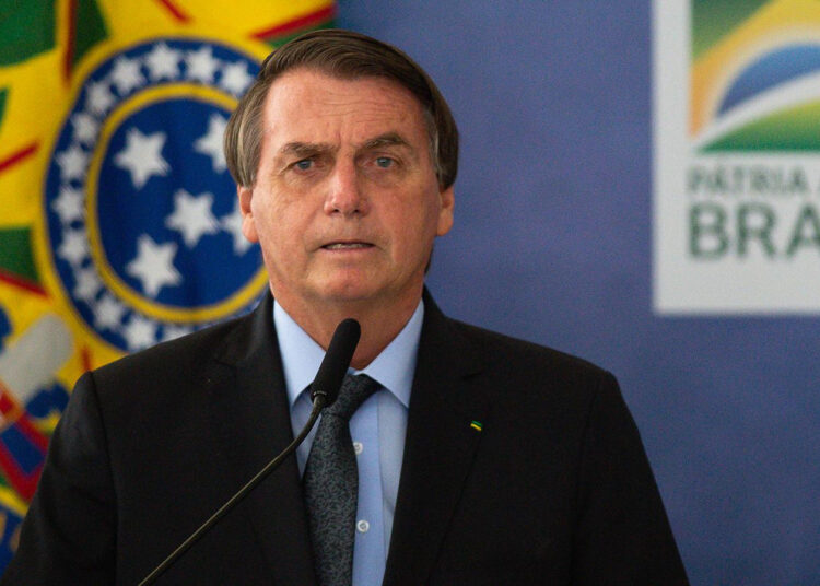 YouTube elimina videos del presidente de Brasil Jair Bolsonaro por desinformación sobre el covid-19