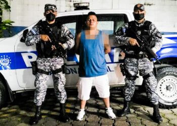 PNC captura a sujeto ebrio y le incautan $24 mil en efectivo de dudosa procedencia