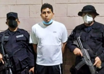 PNC captura a sujeto que agredió a repartidor de comida en retorno a Vía del Mar, La Libertad