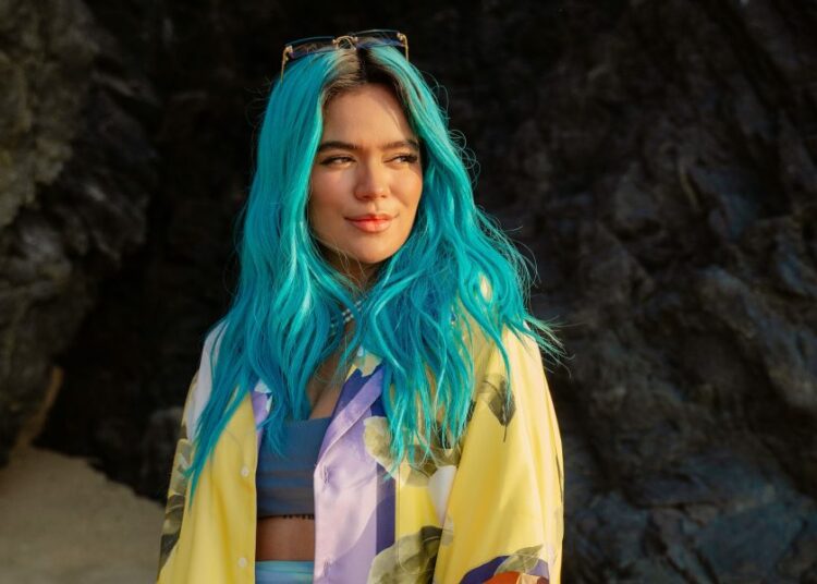 (VIDEO) Karol G canta «200 copas» con mariachi y es duramente criticada