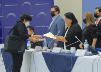 Comisión Ad Hoc para el Estudio del Proyecto de Ley de Recursos Hídricos recibe a representantes del sector privado