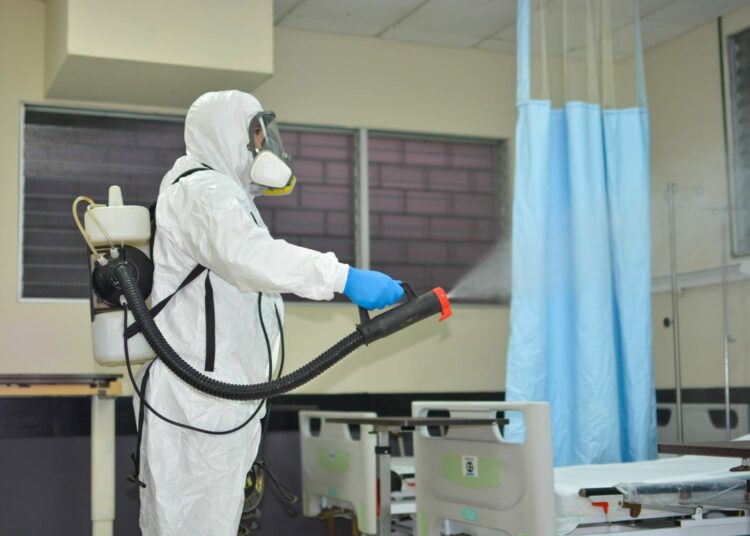 MINSAL realiza jornadas de desinfección en hospitales nacionales