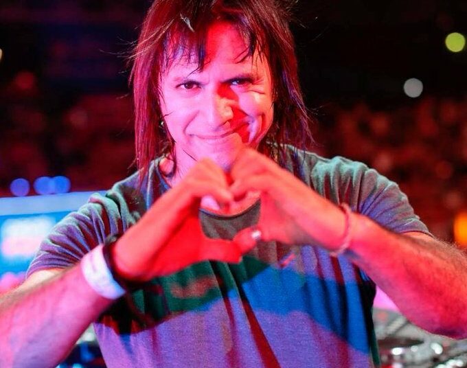 Fallece reconocido exponente de la música electrónica, DJ Walter