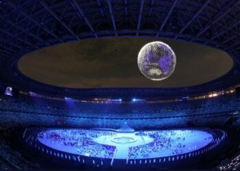 (VIDEO) El show aéreo de 1824 drones en la ceremonia de apertura de los Juegos Olímpicos que se hizo viral