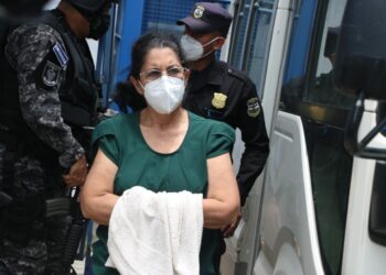 Tres exfuncionarios del FMLN son trasladados a Sector 9 de Mariona, y dos a Cárcel de Mujeres