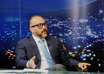 “Esto es prácticamente una confesión”: Ernesto Castro sobre declaraciones de Rubén Zamora acerca de sobresueldos