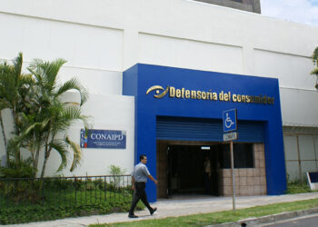 Defensoría del Consumidor evitará incremento de precios ante aumento del salario mínimo