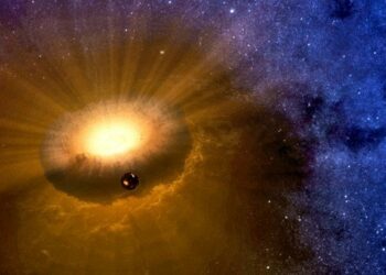 Astrónomos ven por primera vez una luna en formación fuera del sistema solar