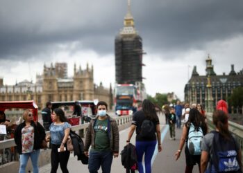 Expectativa en Inglaterra: este lunes se levantan todas las restricciones por covid-19