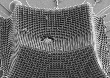 Inventan un material más fino que el papel pero más resistente que el acero