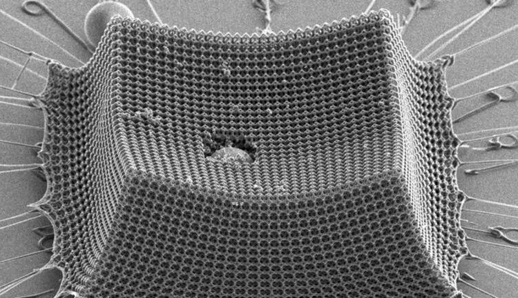 Inventan un material más fino que el papel pero más resistente que el acero