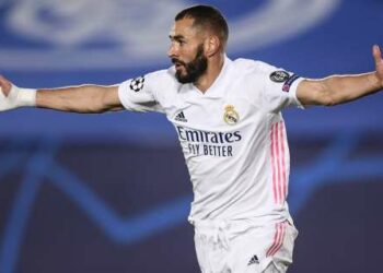 Karim Benzema, delantero del Real Madrid, da positivo por covid-19